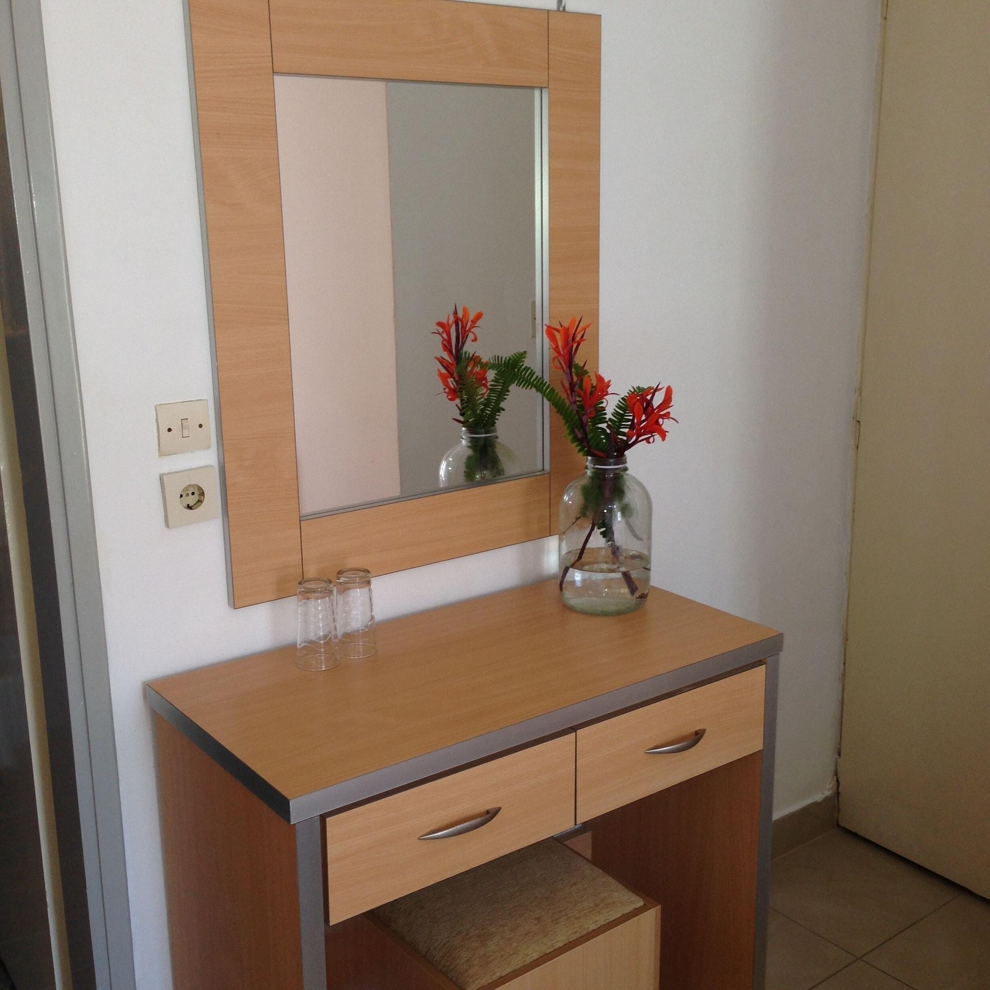 Zefyros Hotel Rhodes City 외부 사진